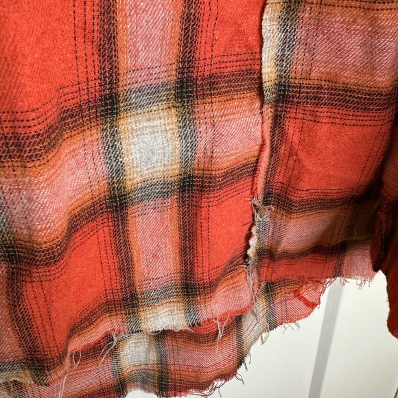 POL Oversized Red Plaid Flannel Tunic Length Top - Picture 7 of 8